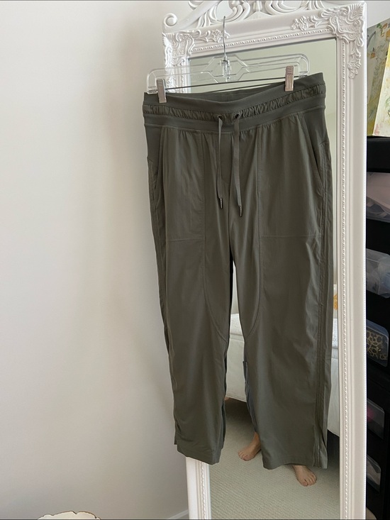lululemon athletica Pants - Lululemon dance crop in army green